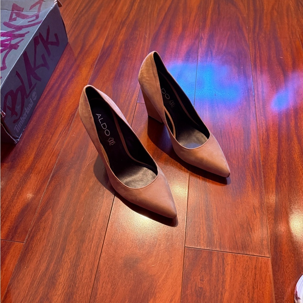 Aldo Women's Pointed Toe High Heel Pumps - Tan - Picture 4 of 8